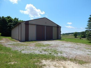 25.27+/- Acres with 19+/- tillable and 6+/- woods.  Beautiful trails through the woods.  Excellent building site.  Room for hobbies, recreation or hunting. - Tillable/Wooded Land