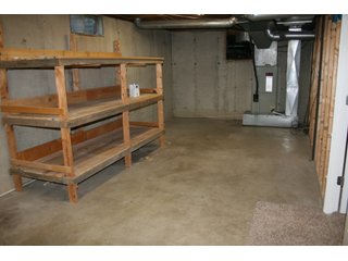 Property photo 17 - 3 BEDROOM SINGLE STORY RANCH HOME