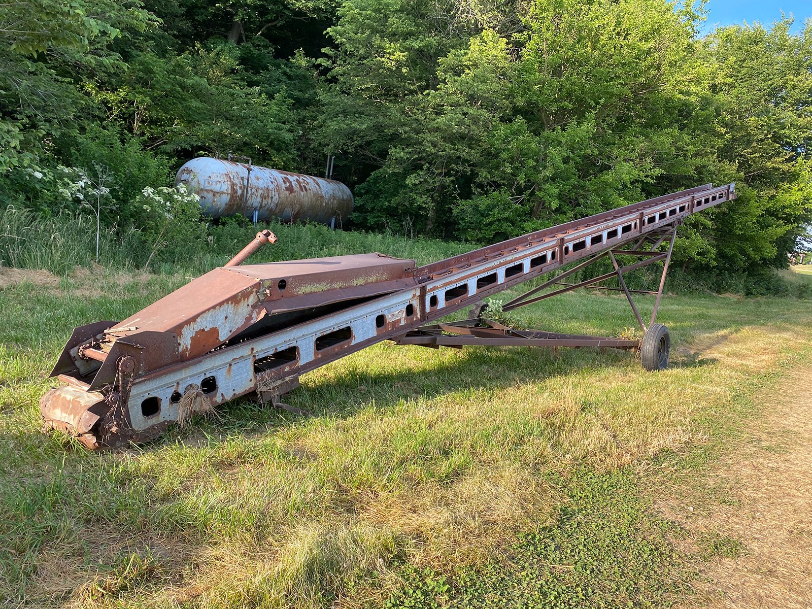 Property photo 2546 - PRE-HARVEST VIRTUAL ONLINE ONLY EQUIPMENT AUCTION