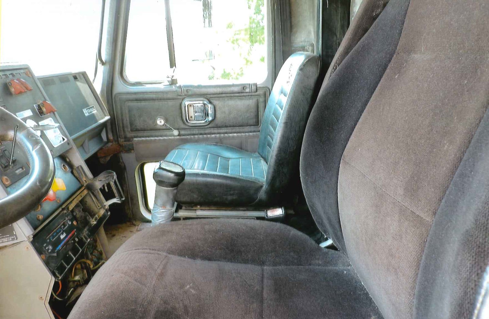 Property photo 13 - ONLINE ONLY PERSONAL PROPERTY AUCTION