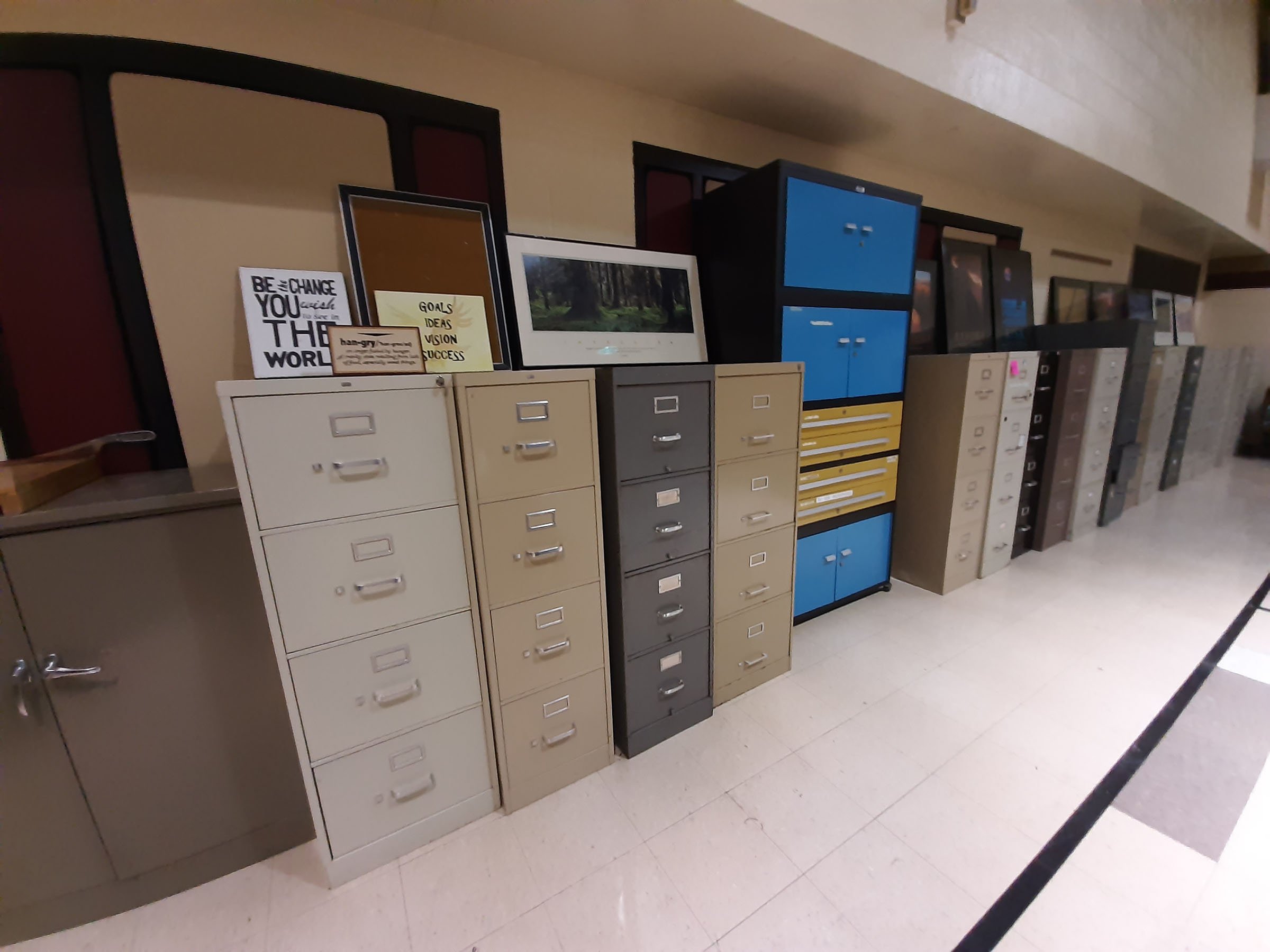 Property photo 35 - TIMED/ONLINE ONLY PORTION - CCHS PERSONAL PROPERTY AUCTION IN WHITLEY COUNTY, INDIANA