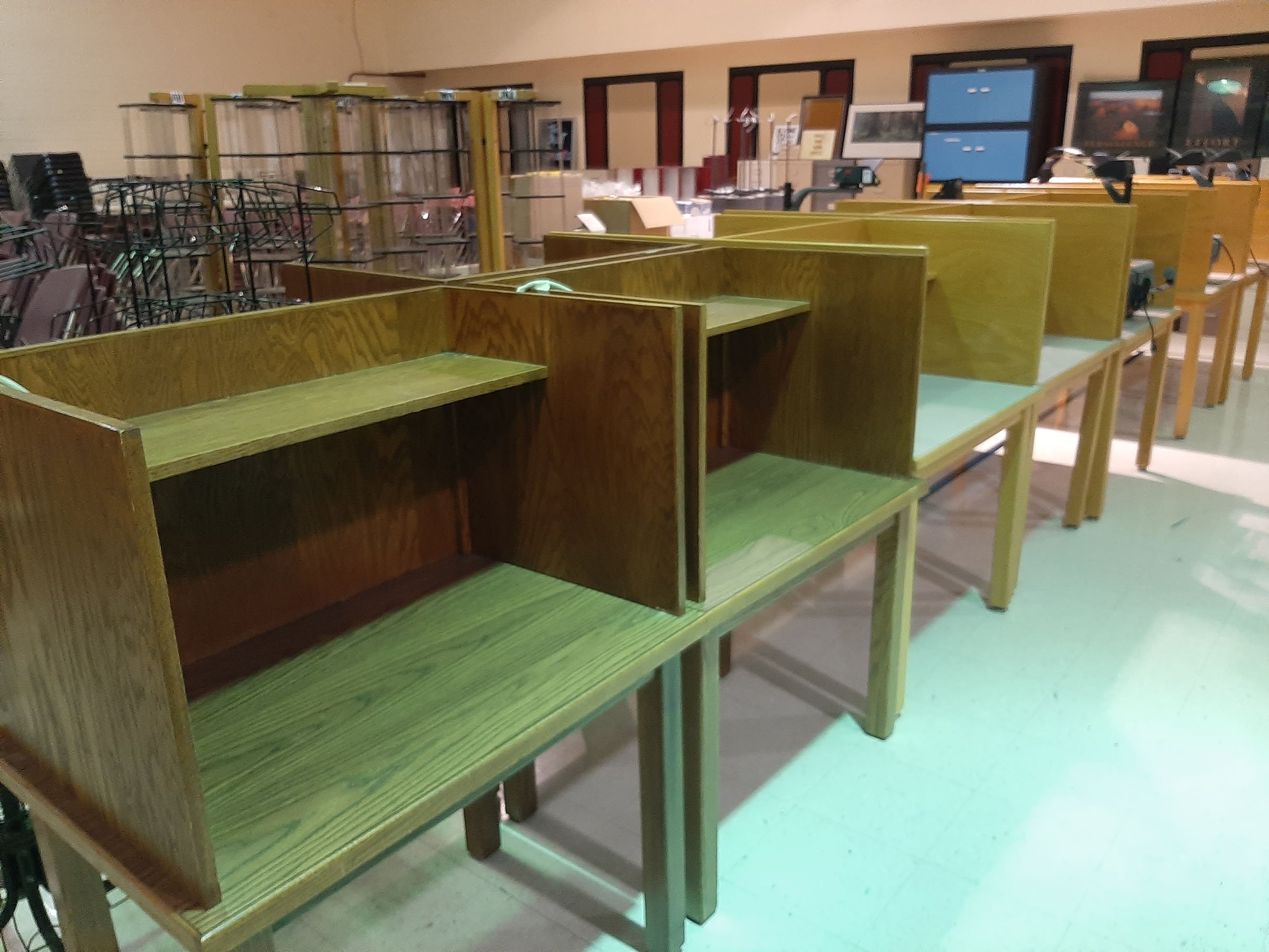 Property photo 12 - TIMED/ONLINE ONLY PORTION - CCHS PERSONAL PROPERTY AUCTION IN WHITLEY COUNTY, INDIANA