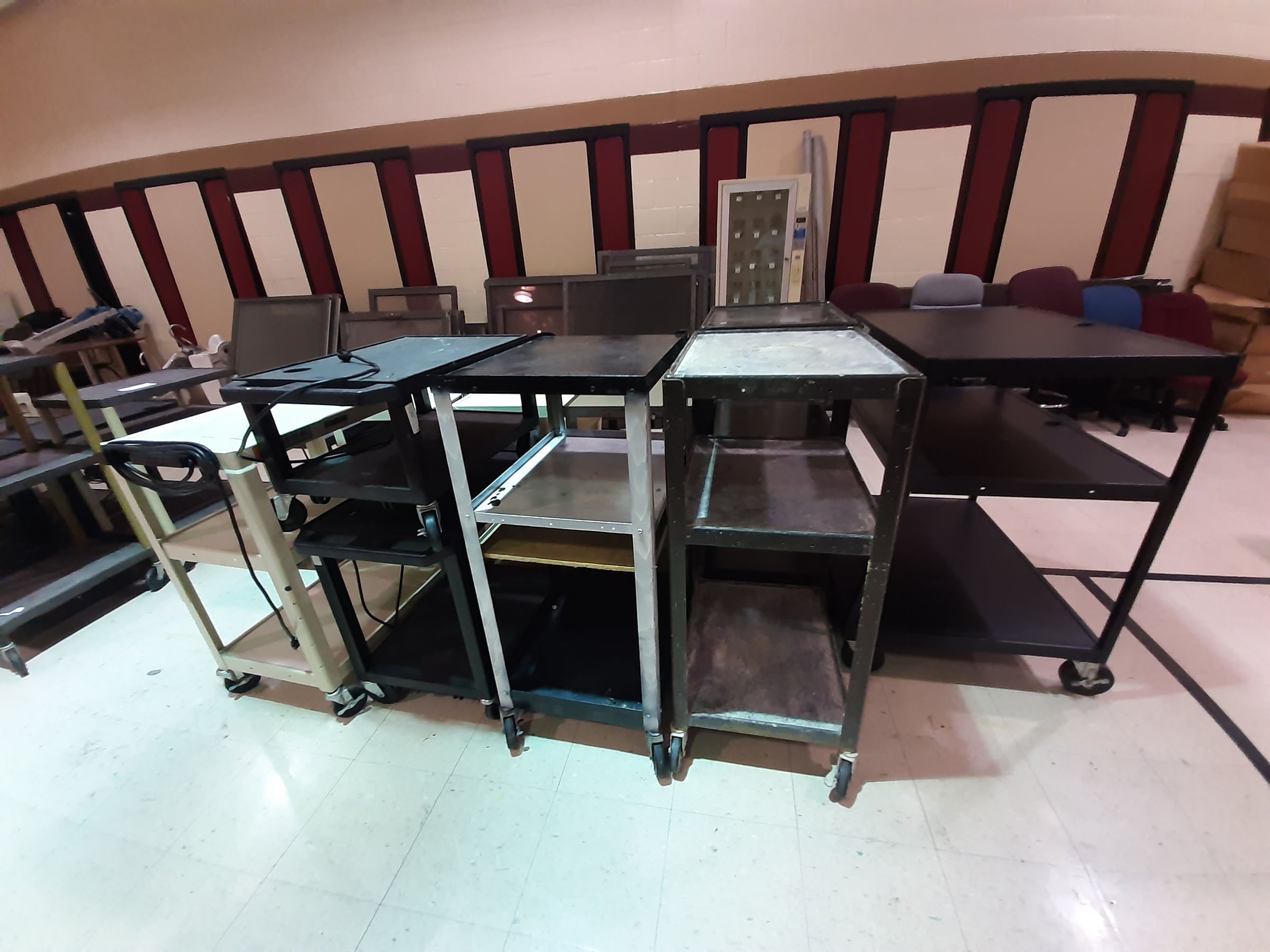 Property photo 11 - TIMED/ONLINE ONLY PORTION - CCHS PERSONAL PROPERTY AUCTION IN WHITLEY COUNTY, INDIANA