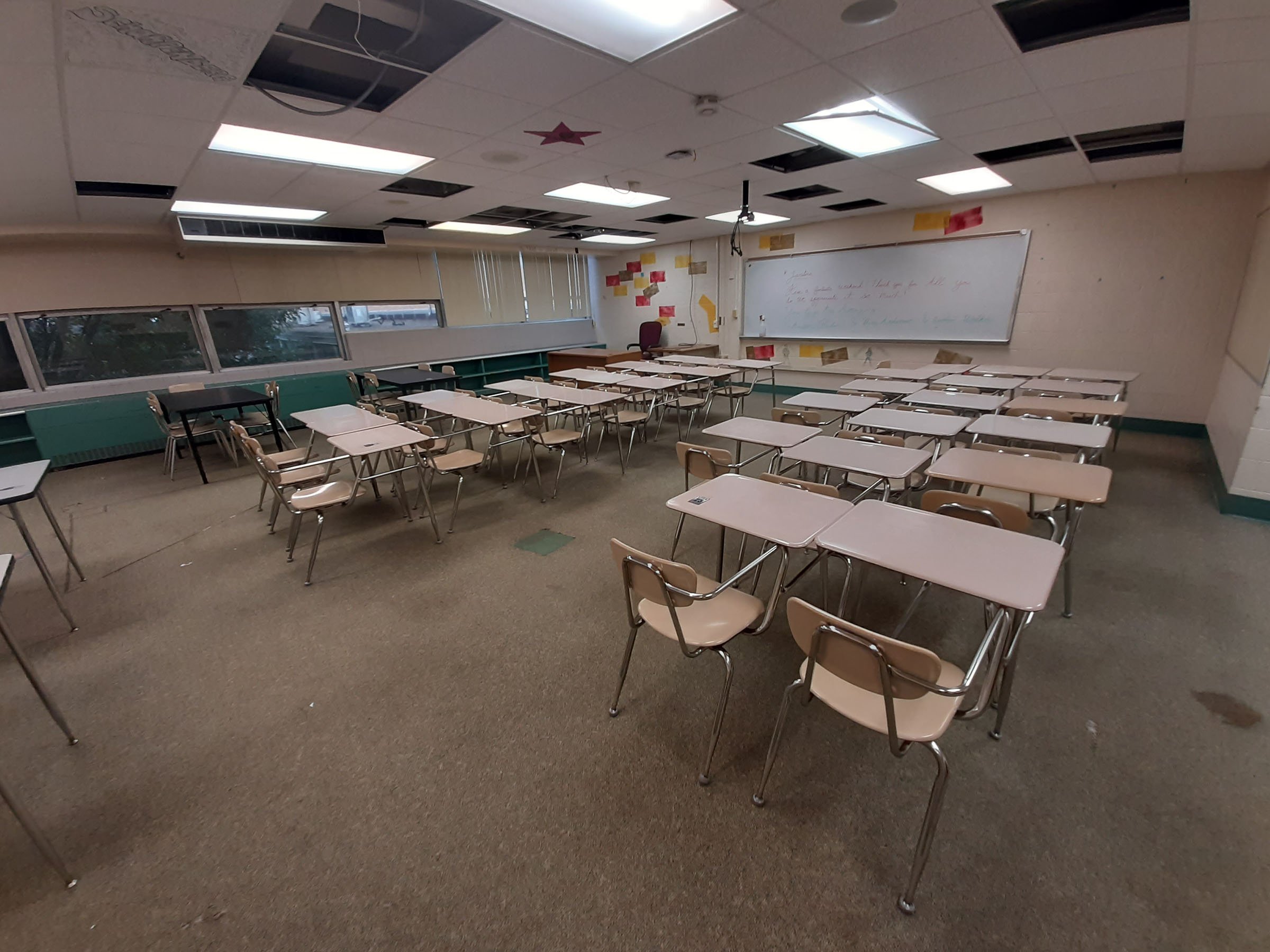 Property photo 14 - TIMED/ONLINE ONLY PORTION - CCHS PERSONAL PROPERTY AUCTION IN WHITLEY COUNTY, INDIANA