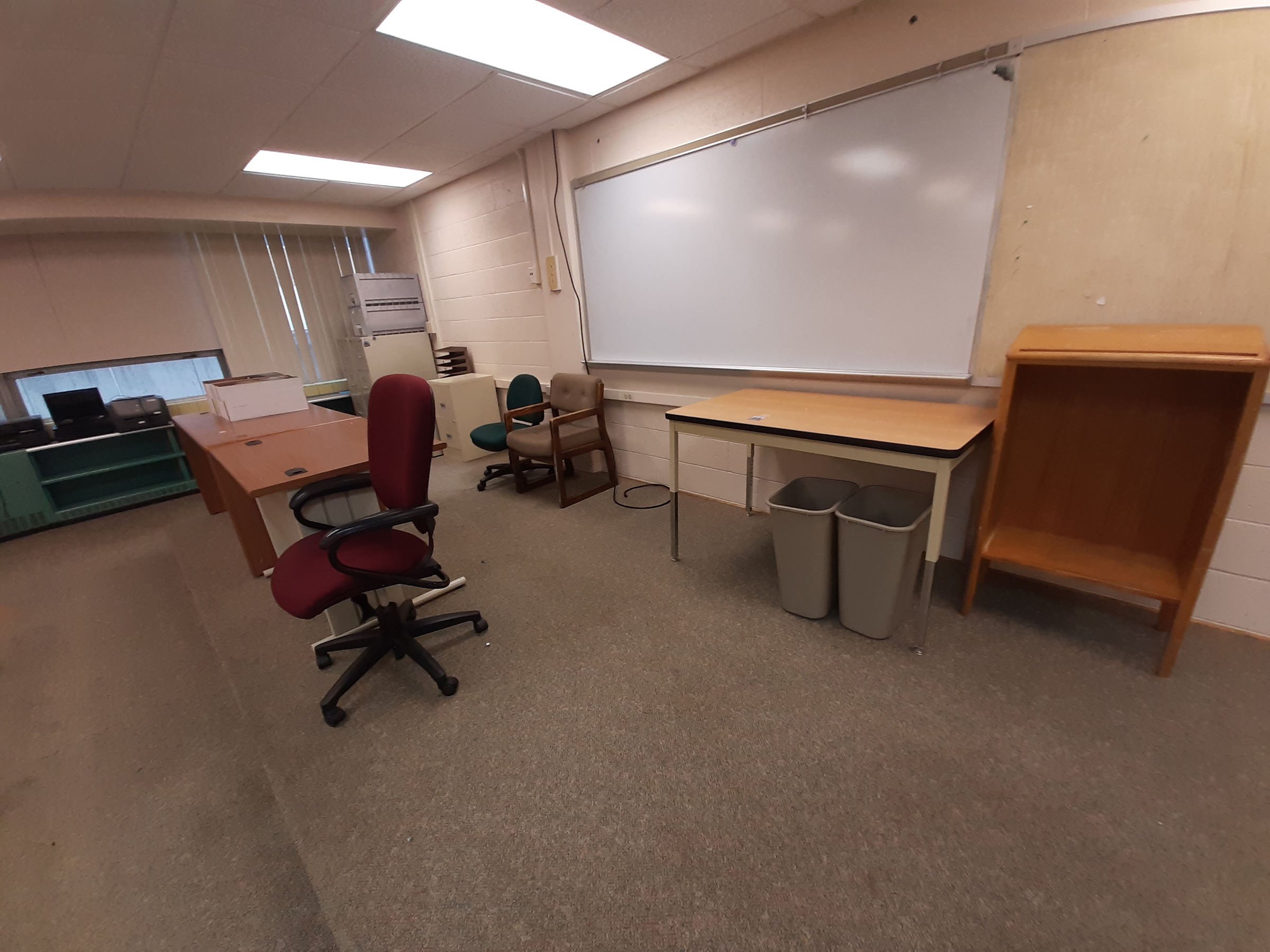 Property photo 15 - TIMED/ONLINE ONLY PORTION - CCHS PERSONAL PROPERTY AUCTION IN WHITLEY COUNTY, INDIANA