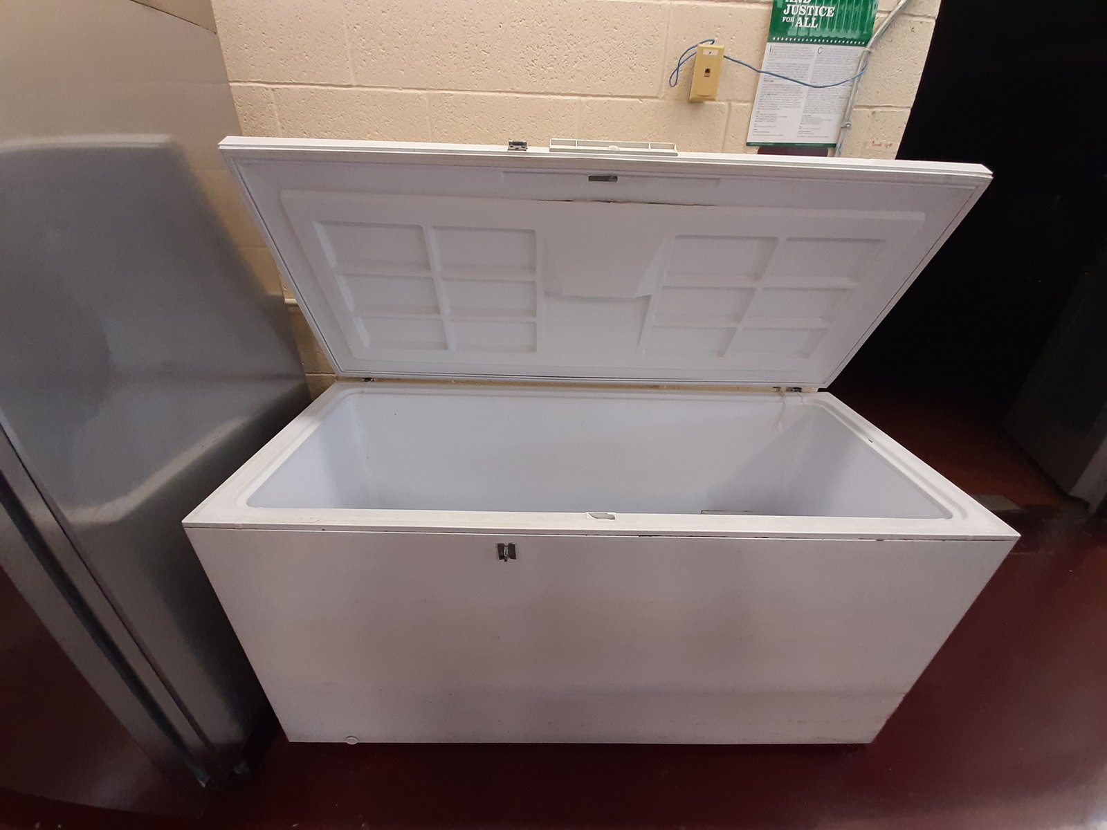Property photo 3 - LIVE/ONLINE - CCHS PERSONAL PROPERTY AUCTION IN WHITLEY COUNTY, INDIANA