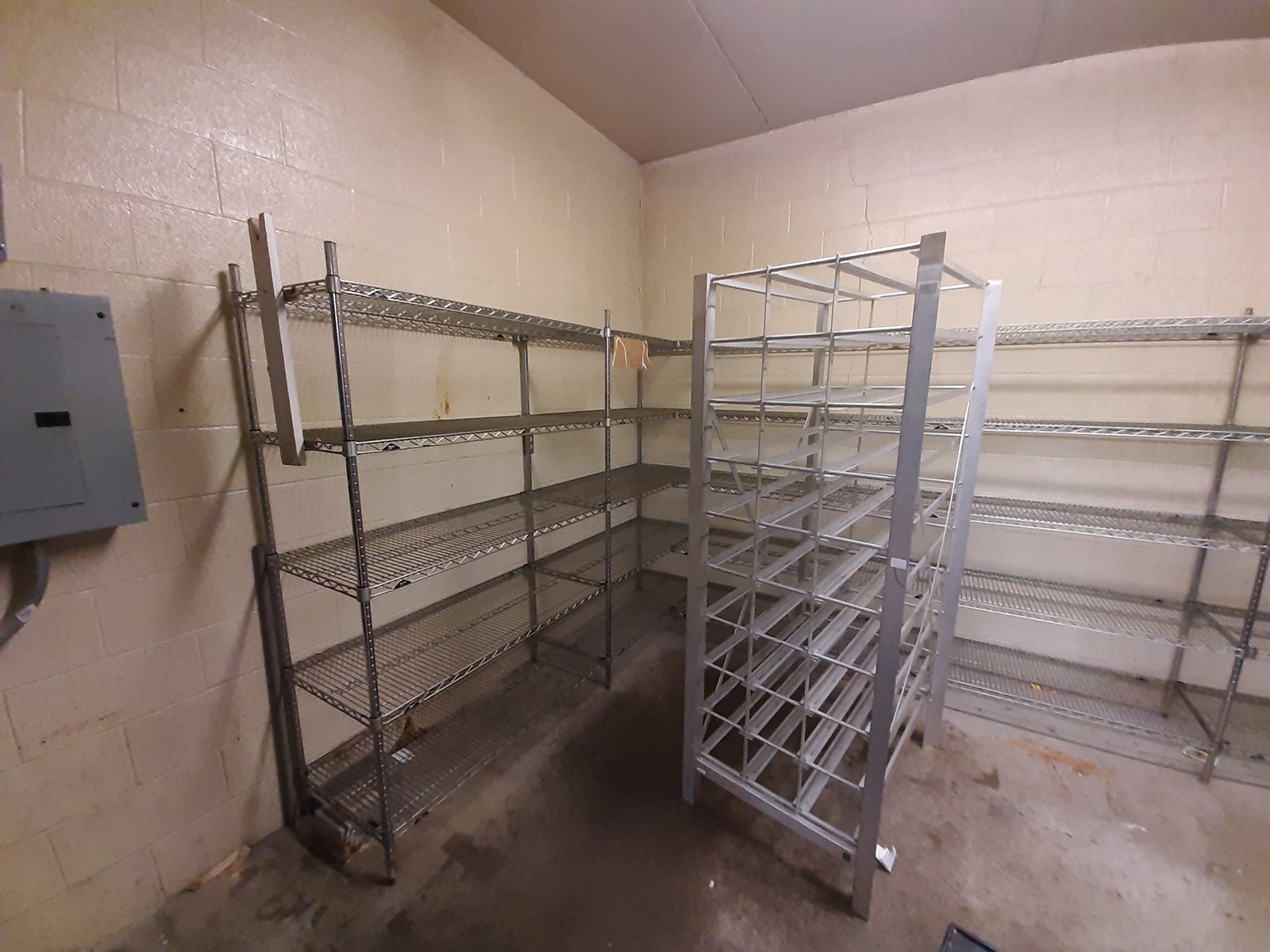 Property photo 18 - LIVE/ONLINE - CCHS PERSONAL PROPERTY AUCTION IN WHITLEY COUNTY, INDIANA