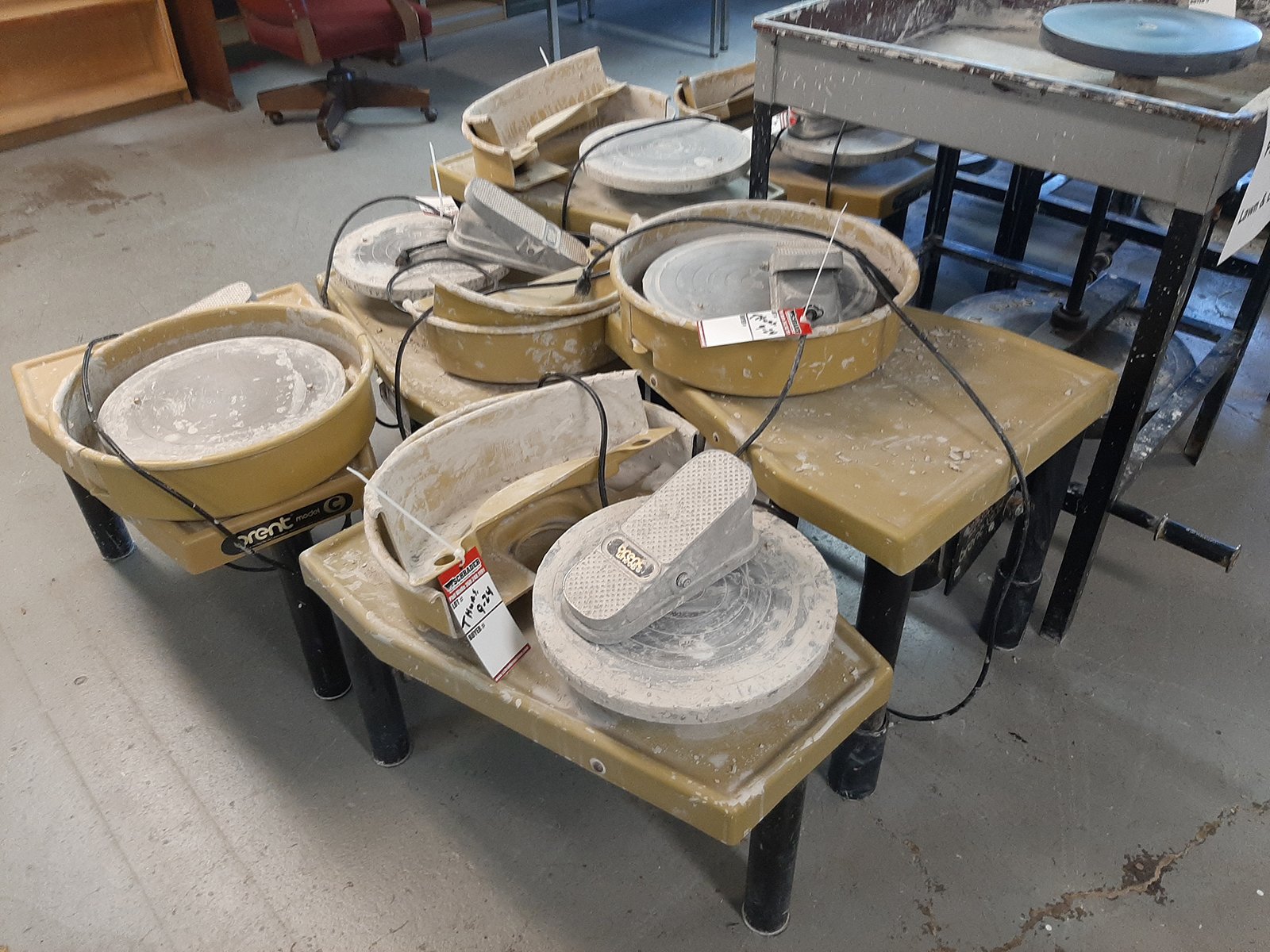 Property photo 92 - LIVE/ONLINE - CCHS PERSONAL PROPERTY AUCTION IN WHITLEY COUNTY, INDIANA