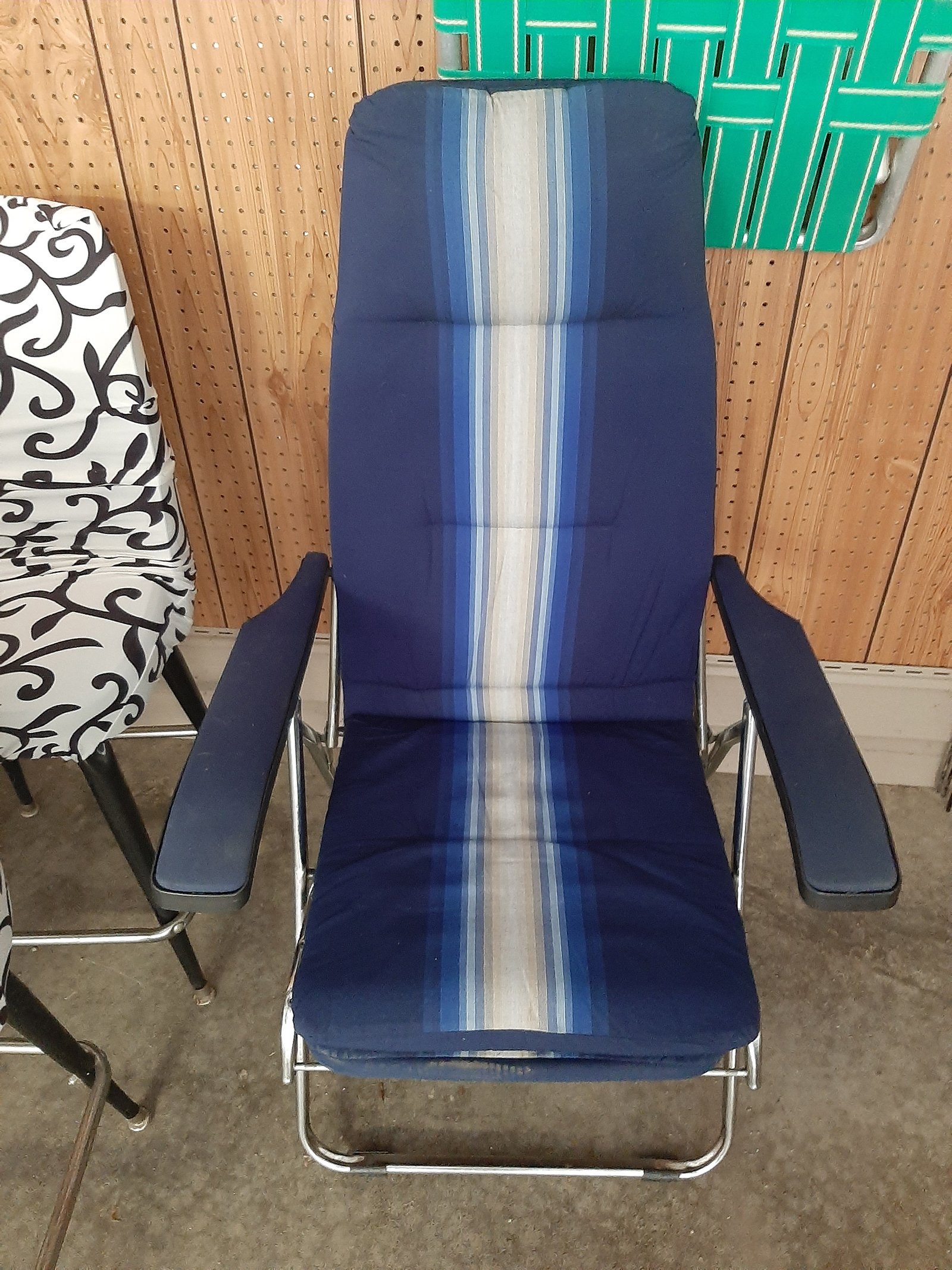 Property photo 106 - ONLINE ONLY PERSONAL PROPERTY AUCTION