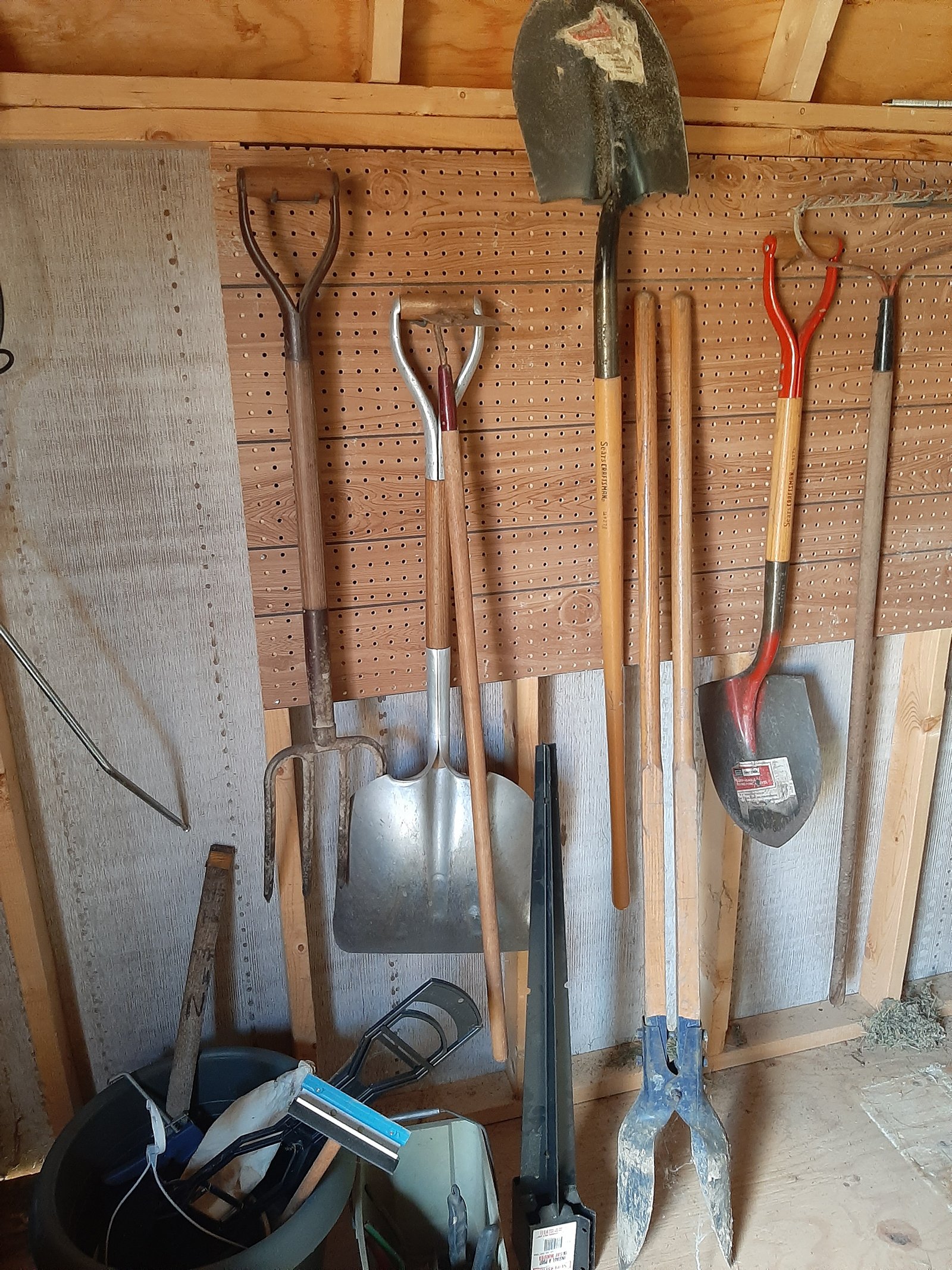 Property photo 119 - ONLINE ONLY PERSONAL PROPERTY AUCTION