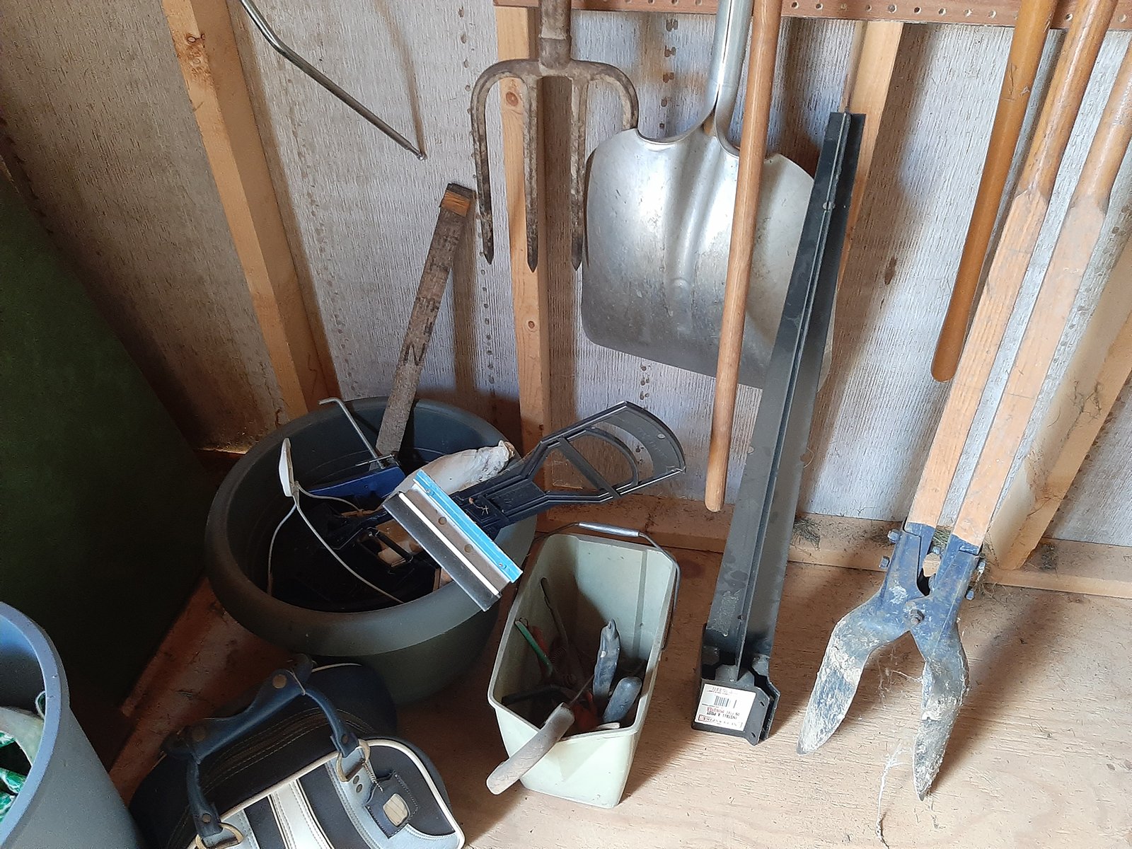 Property photo 120 - ONLINE ONLY PERSONAL PROPERTY AUCTION