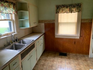 Home in Allen County, Indiana - REAL ESTATE AUCTION IN ALLEN COUNTY, INDIANA