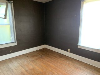 Inside of Brick Home in Allen County, Indiana - REAL ESTATE AUCTION - 3.5+/- ACRES & BRICK FARMHOUSE IN ALLEN COUNTY, INDIANA
