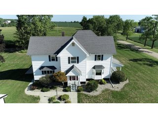 Home in Lenawee County, Michigan - VIRTUAL REAL ESTATE AUCTION - 7+/- ACRES OFFERED IN 3 TRACTS IN LENAWEE COUNTY, MICHIGAN