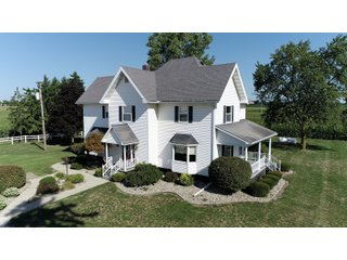 Home in Lenawee County, Michigan - VIRTUAL REAL ESTATE AUCTION - 7+/- ACRES OFFERED IN 3 TRACTS IN LENAWEE COUNTY, MICHIGAN