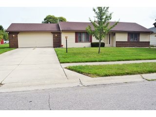 Home in Allen County, Indiana - REAL ESTATE AUCTION - 2 BEDROOM HOME IN ALLEN COUNTY, INDIANA