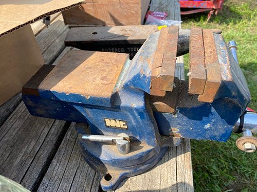Property photo 1803 - TIMED ONLINE ONLY FARM ESTATE AUCTION IN DEKALB COUNTY, INDIANA