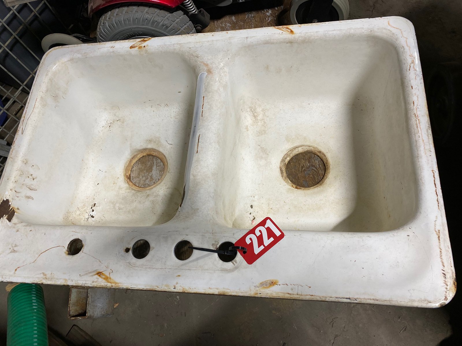 Property photo 60 - TIMED ONLINE ONLY AUCTION - PERSONAL PROPERTY AUCTION IN ELKHART COUNTY, INDIANA
