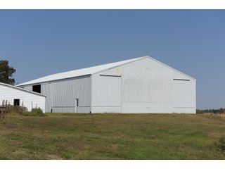 Barn on Tract 7 in White County, Illinois - ILLINOIS REAL ESTATE AUCTION - 1,720+/- ACRES OFFERED IN 38 TRACTS IN WHITE & HAMILTON COUNTIES, ILLINOIS