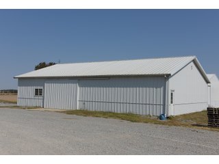 Barn in White & Hamilton Counties, Illinois - ILLINOIS REAL ESTATE AUCTION - 1,720+/- ACRES OFFERED IN 38 TRACTS IN WHITE & HAMILTON COUNTIES, ILLINOIS