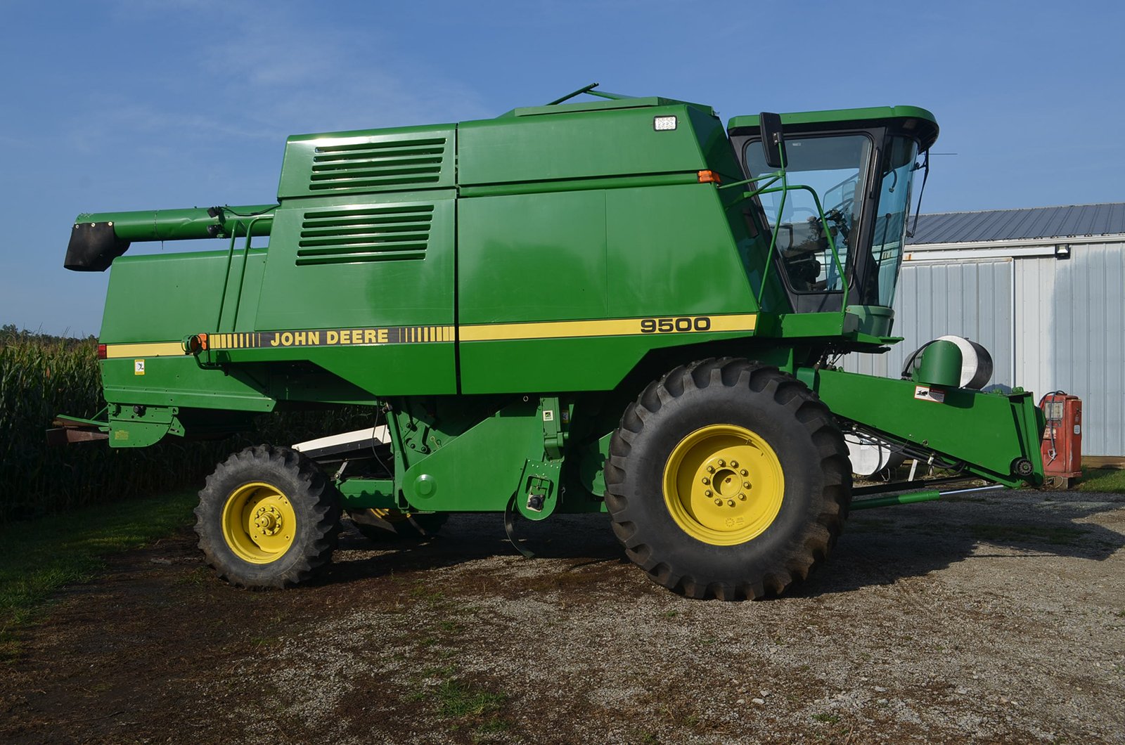 Property photo 1 - ONLINE VIRTUAL ONLY - FARM EQUIPMENT AUCTION IN WELLS COUNTY, INDIANA