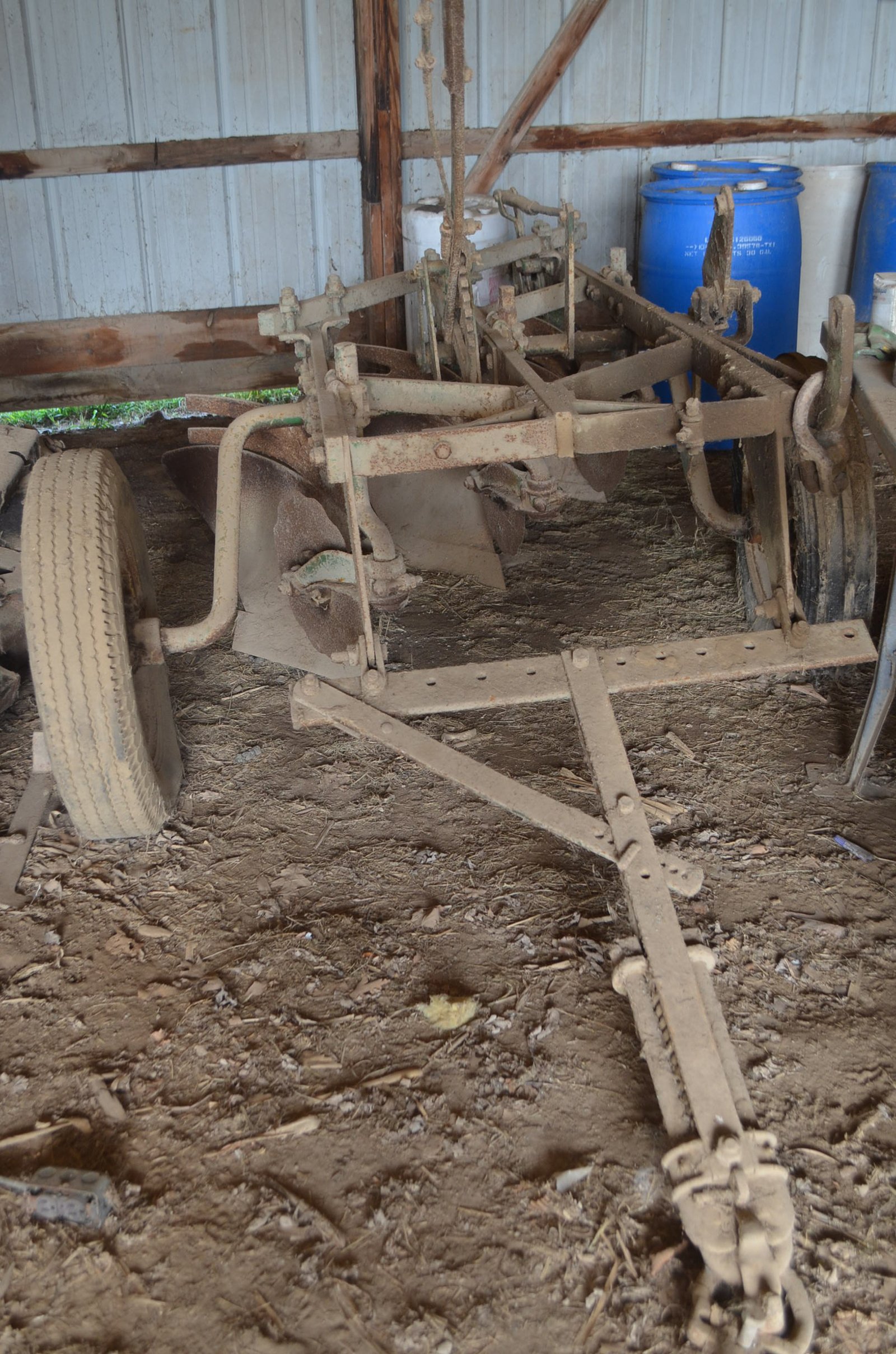 Property photo 17 - ONLINE VIRTUAL ONLY - FARM EQUIPMENT AUCTION IN WELLS COUNTY, INDIANA