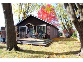 Home in Kosciusko County, Indiana - ONLINE ONLY - REAL ESTATE AUCTION - 2 TRACTS IN KOSCIUSKO COUNTY, INDIANA