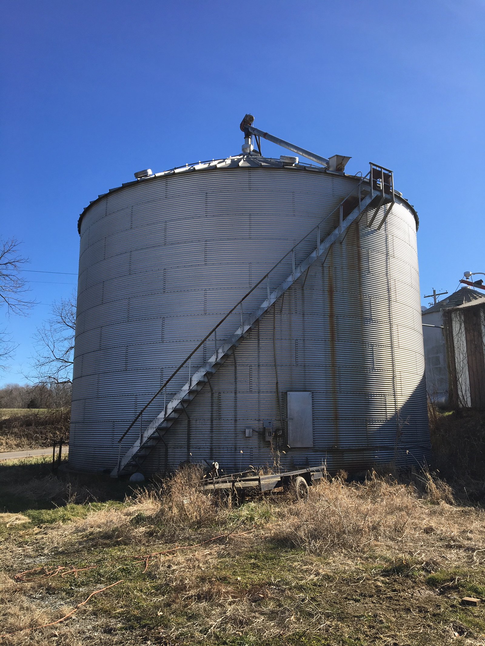 Tract 7 - Grain Elevator in Gibson & Pike Counties, Indiana - AUCTION IS CANCELED!!
ABSOLUTE LAND AUCTION WITHOUT RESERVE - 204+/- ACRES OFFERED IN 7 TRACTS IN GIBSON & PIKE COUNTIES, INDIANA