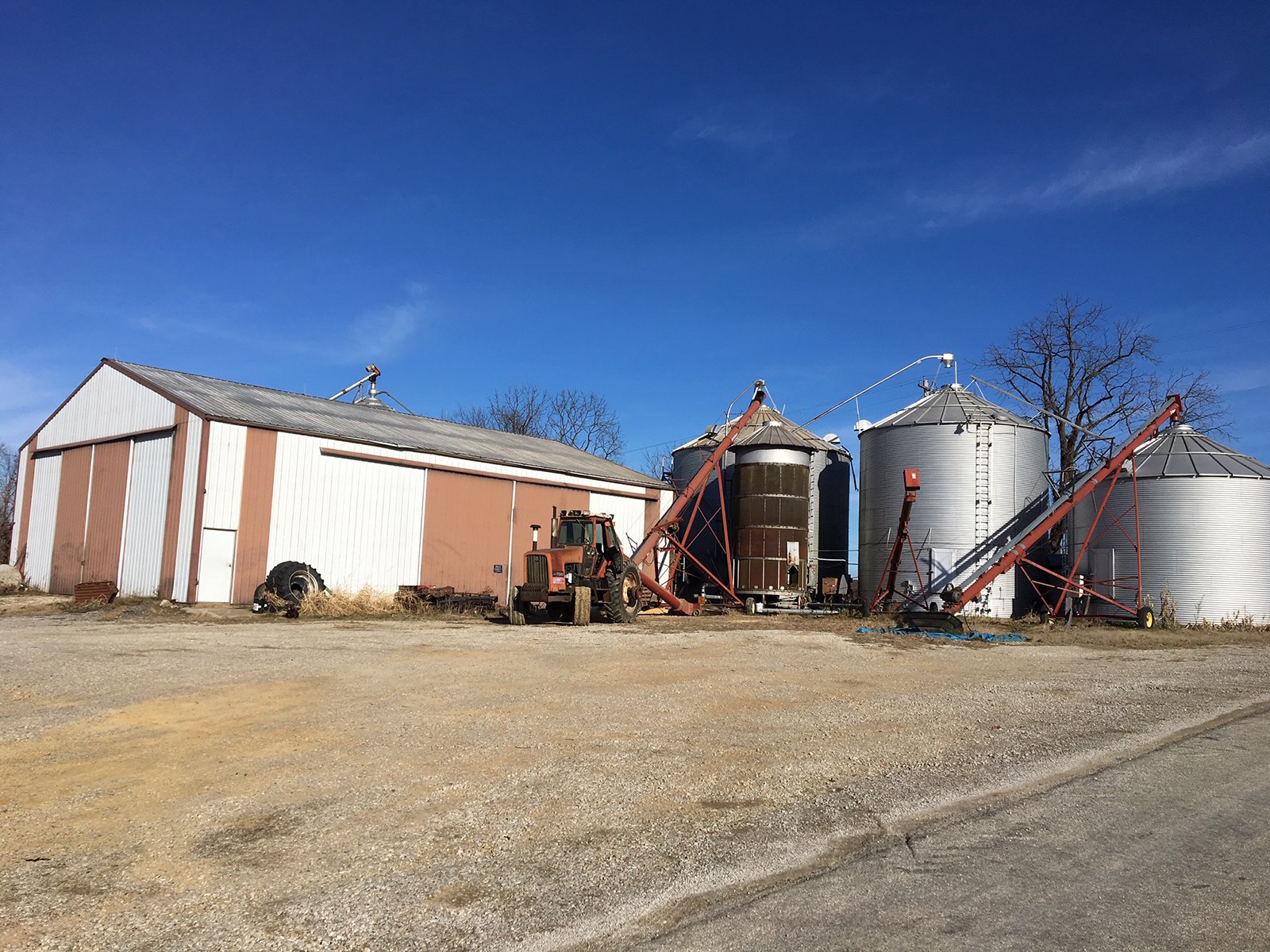 Barn in Gibson & Pike Counties, Indiana - AUCTION IS CANCELED!!
ABSOLUTE LAND AUCTION WITHOUT RESERVE - 204+/- ACRES OFFERED IN 7 TRACTS IN GIBSON & PIKE COUNTIES, INDIANA