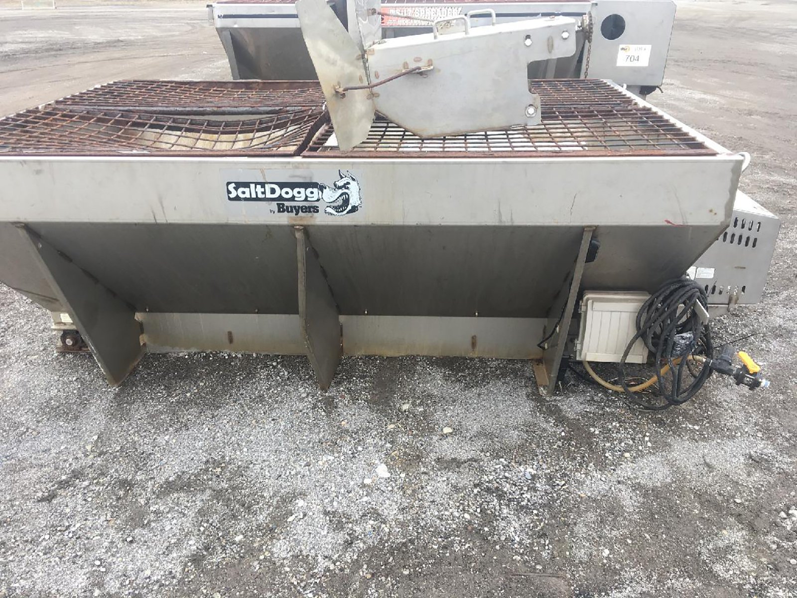 Property photo 216 - AREA FARMERS & CONTRACTORS EQUIPMENT AUCTION IN WHITLEY COUNTY, INDIANA