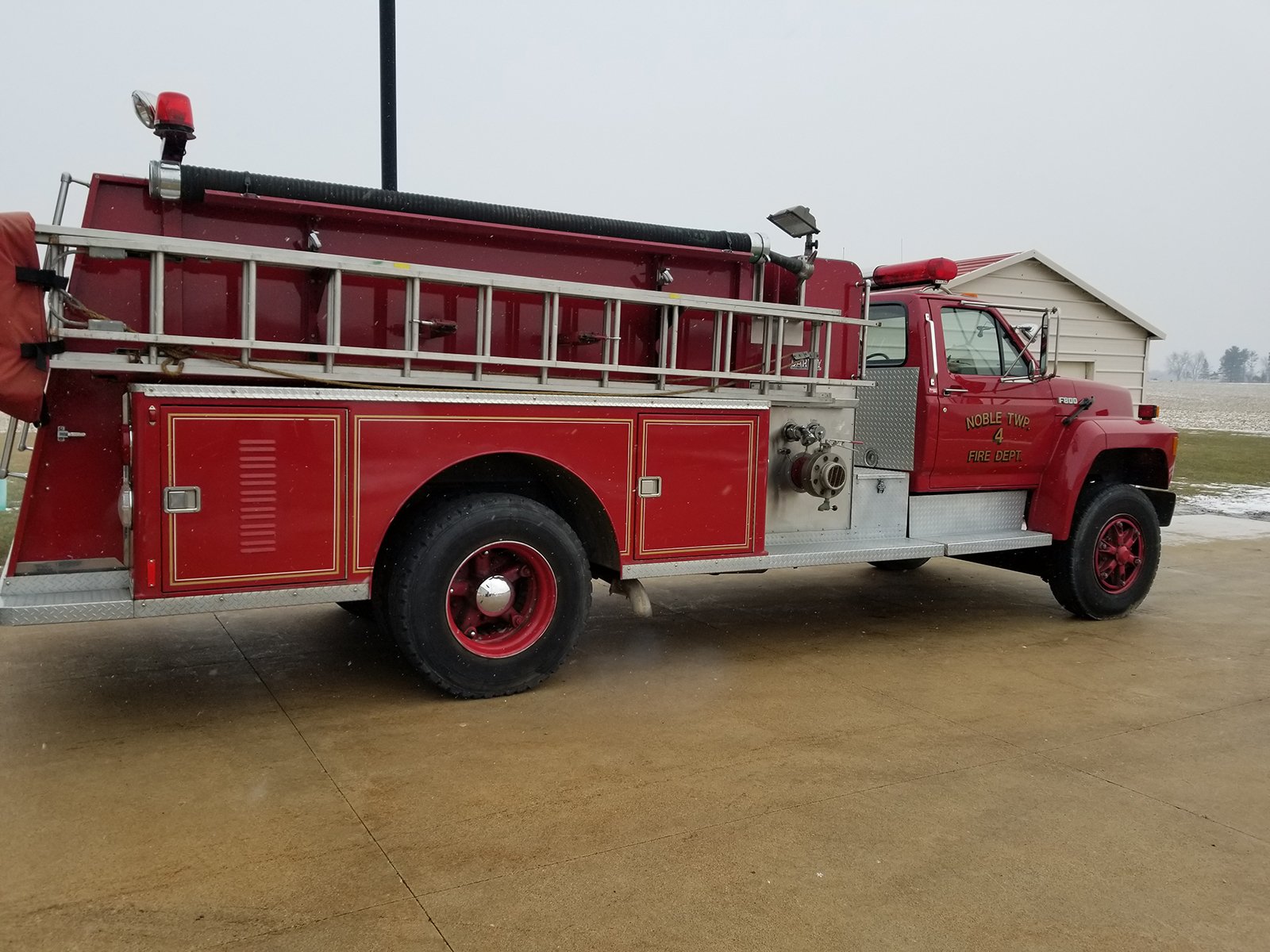Property photo 218 - AREA FARMERS & CONTRACTORS EQUIPMENT AUCTION IN WHITLEY COUNTY, INDIANA