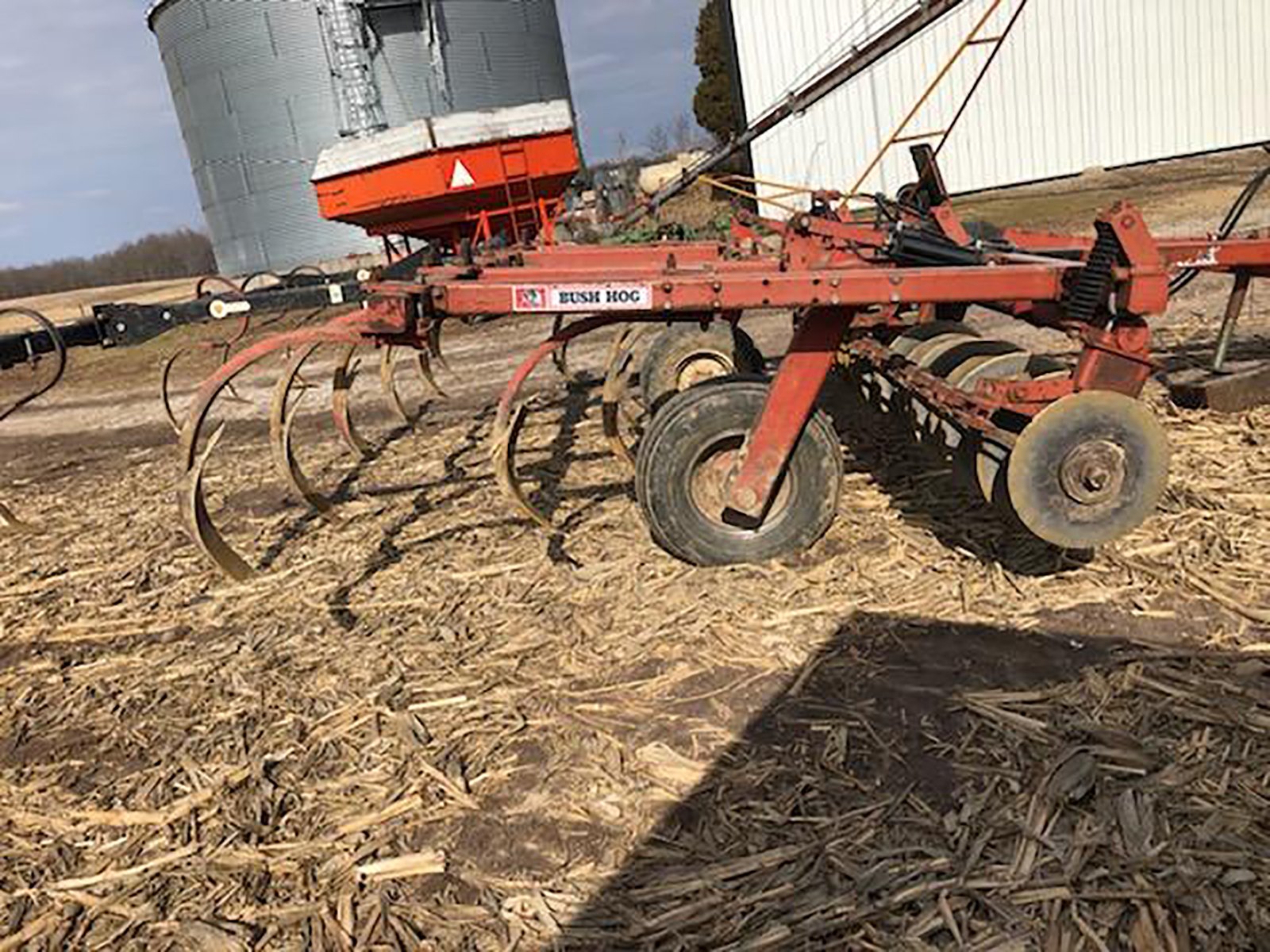 Property photo 386 - AREA FARMERS & CONTRACTORS EQUIPMENT AUCTION IN WHITLEY COUNTY, INDIANA