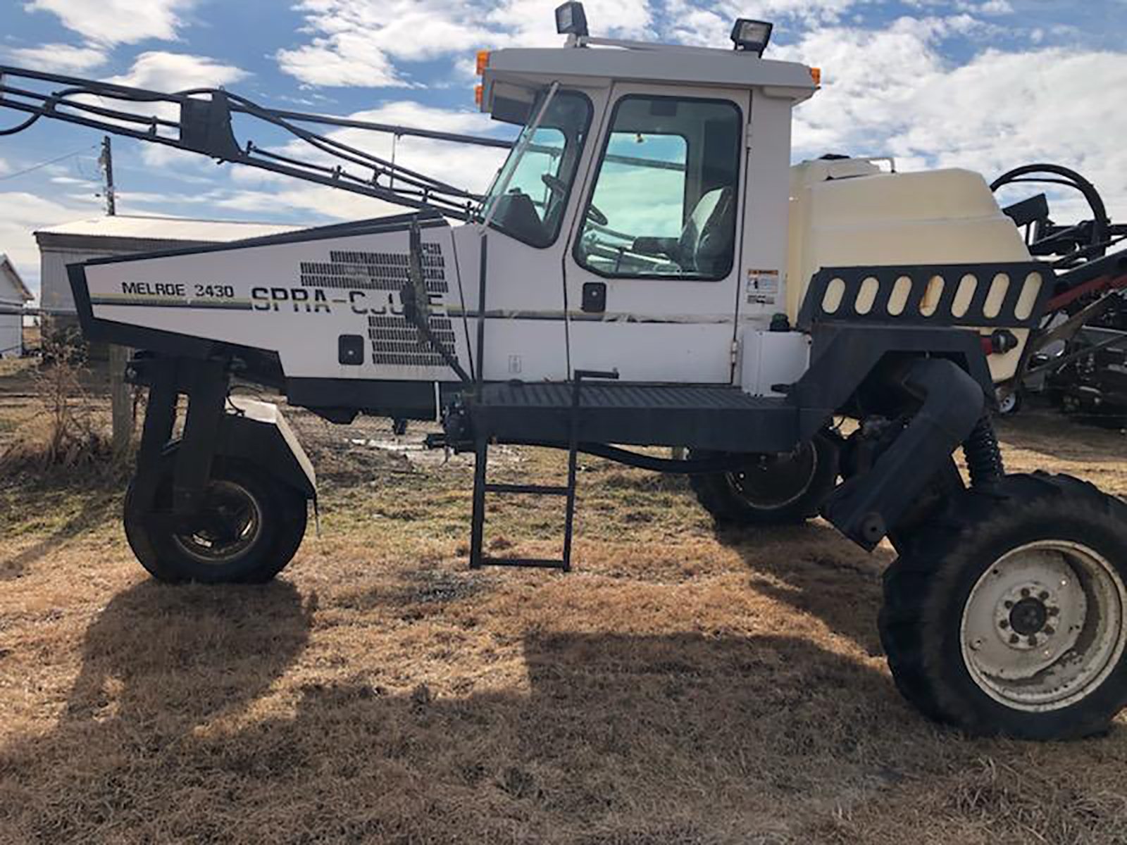 Property photo 387 - AREA FARMERS & CONTRACTORS EQUIPMENT AUCTION IN WHITLEY COUNTY, INDIANA