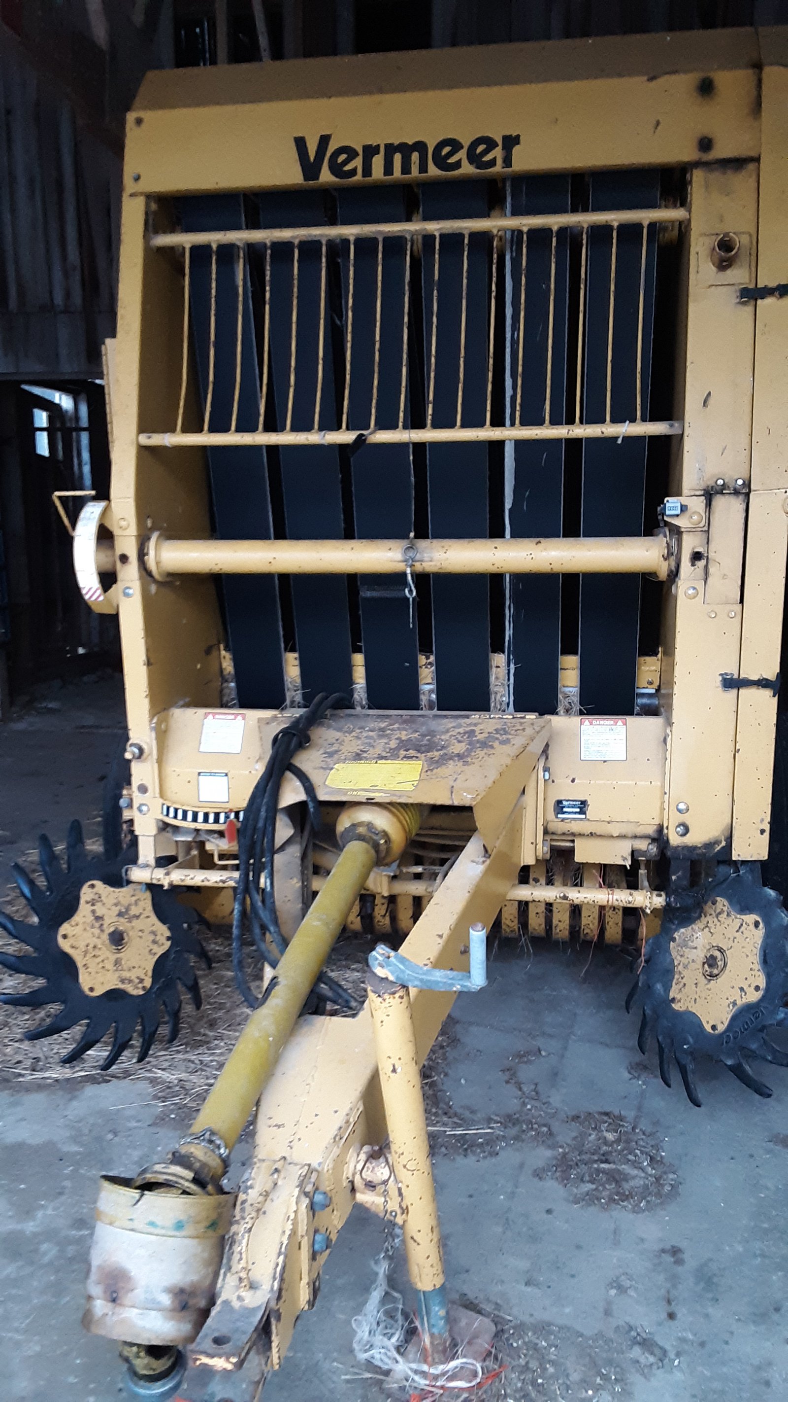 Property photo 159 - AREA FARMERS & CONTRACTORS EQUIPMENT AUCTION IN WHITLEY COUNTY, INDIANA