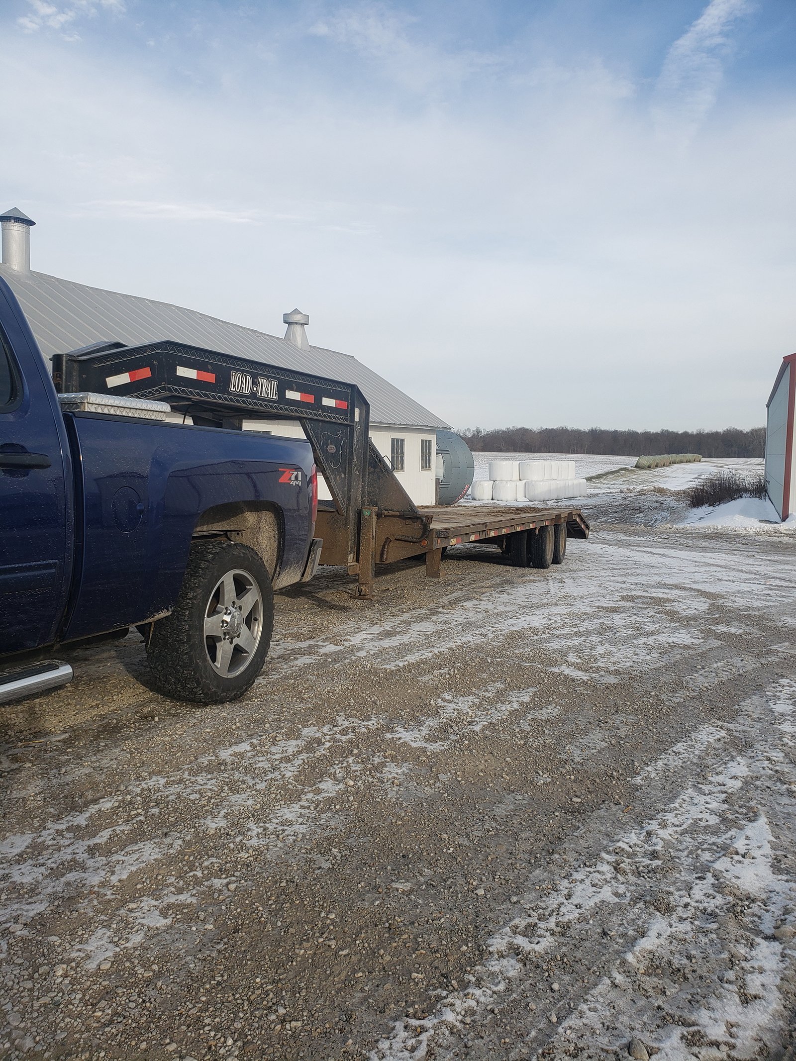 Property photo 256 - AREA FARMERS & CONTRACTORS EQUIPMENT AUCTION IN WHITLEY COUNTY, INDIANA