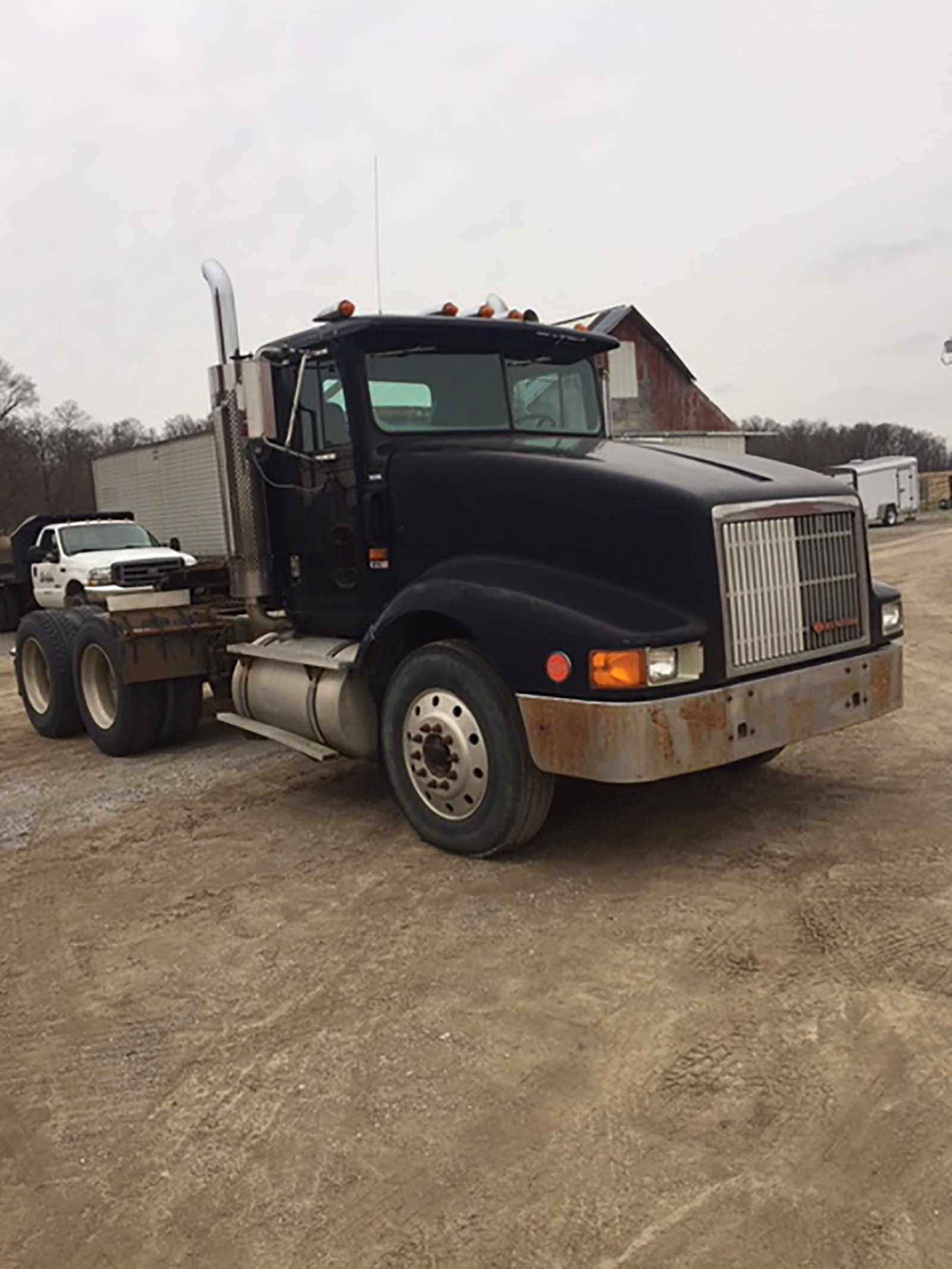 Property photo 227 - AREA FARMERS & CONTRACTORS EQUIPMENT AUCTION IN WHITLEY COUNTY, INDIANA