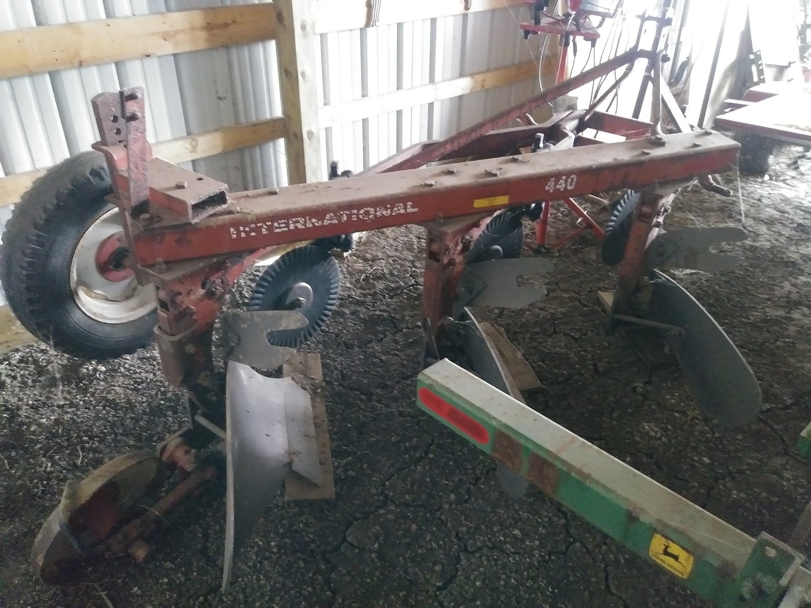 Property photo 383 - AREA FARMERS & CONTRACTORS EQUIPMENT AUCTION IN WHITLEY COUNTY, INDIANA
