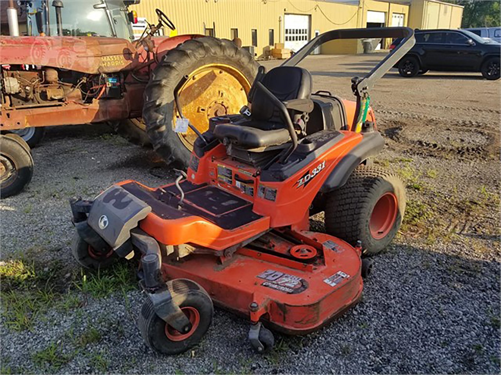Property photo 330 - AREA FARMERS & CONTRACTORS EQUIPMENT AUCTION IN WHITLEY COUNTY, INDIANA