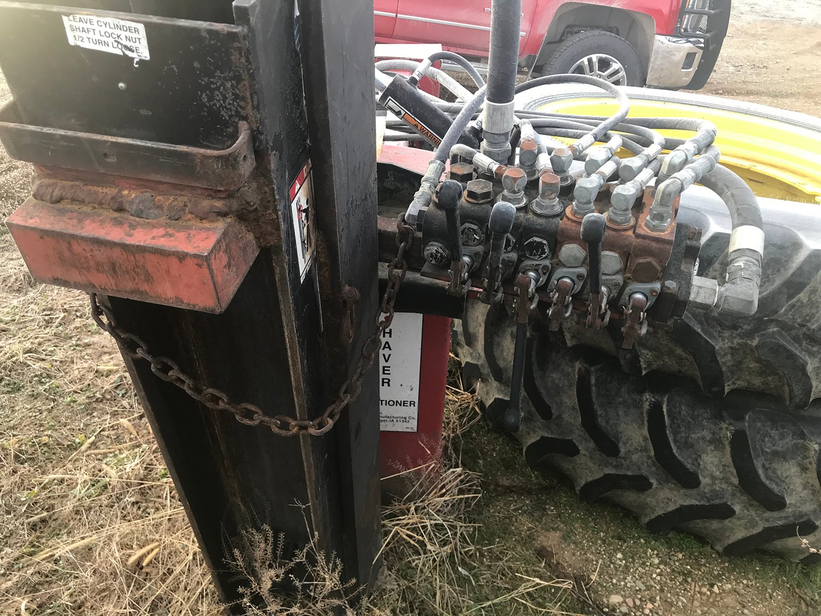 Property photo 198 - AREA FARMERS & CONTRACTORS EQUIPMENT AUCTION IN WHITLEY COUNTY, INDIANA