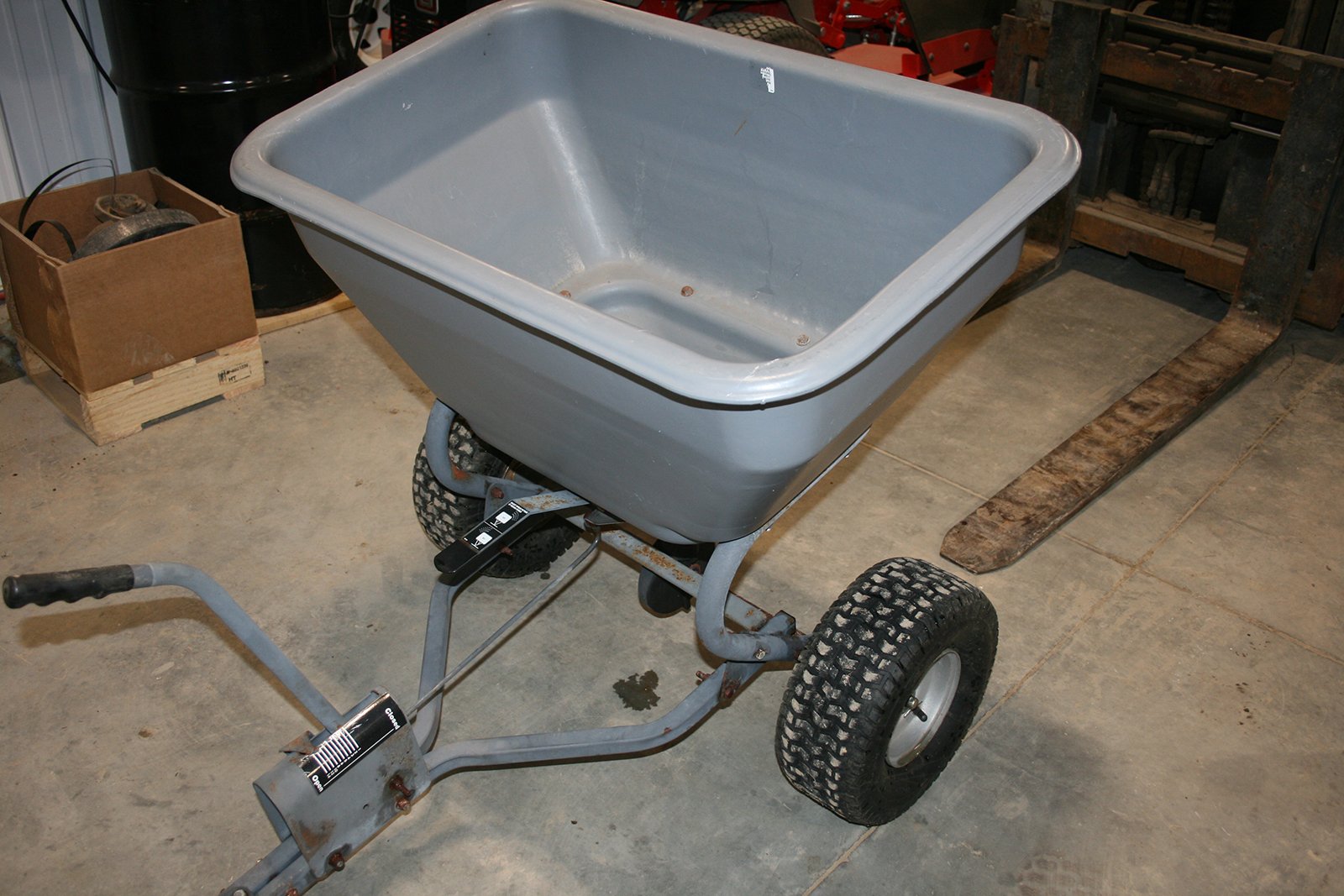 Property photo 300 - AREA FARMERS & CONTRACTORS EQUIPMENT AUCTION IN WHITLEY COUNTY, INDIANA