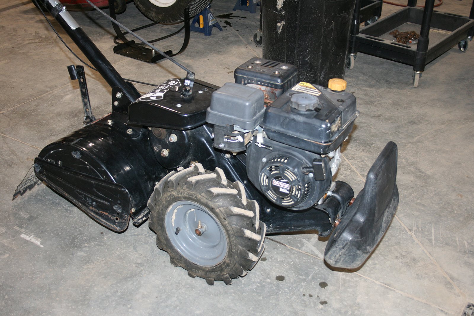 Property photo 313 - AREA FARMERS & CONTRACTORS EQUIPMENT AUCTION IN WHITLEY COUNTY, INDIANA