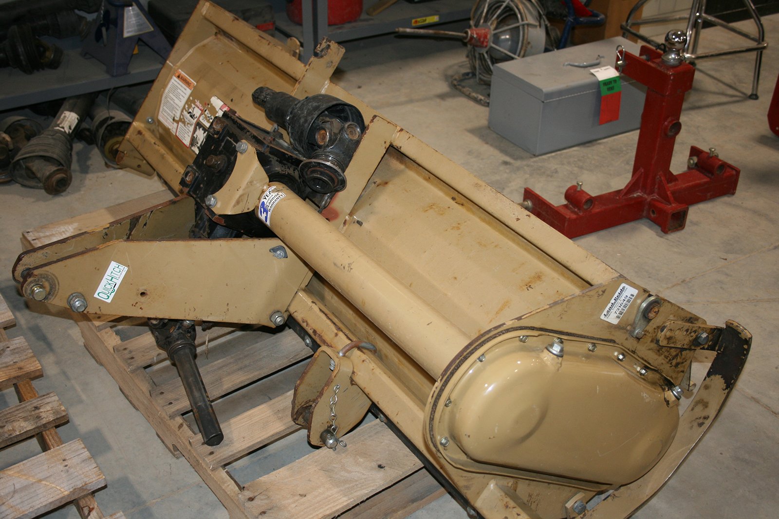 Property photo 311 - AREA FARMERS & CONTRACTORS EQUIPMENT AUCTION IN WHITLEY COUNTY, INDIANA