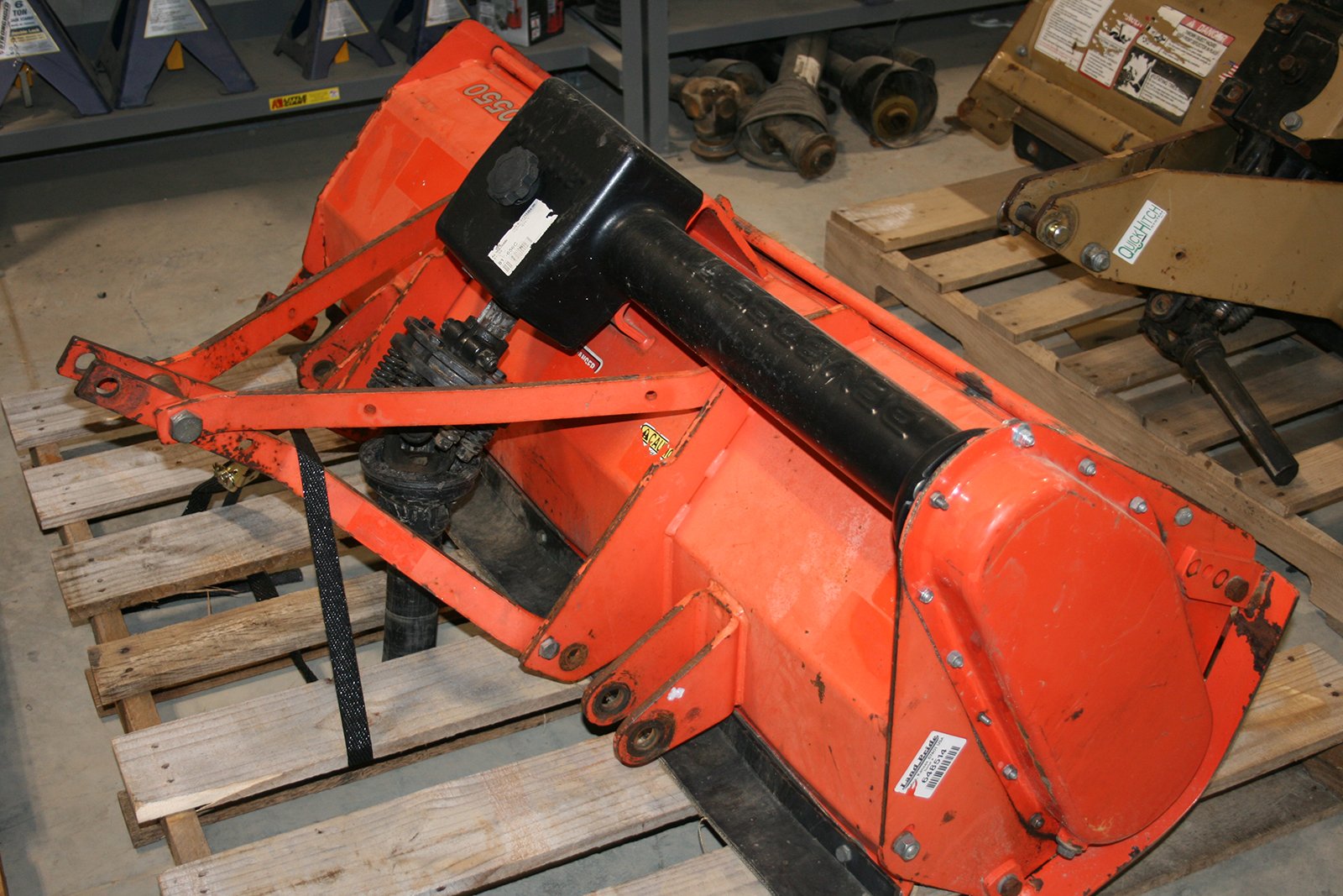 Property photo 309 - AREA FARMERS & CONTRACTORS EQUIPMENT AUCTION IN WHITLEY COUNTY, INDIANA