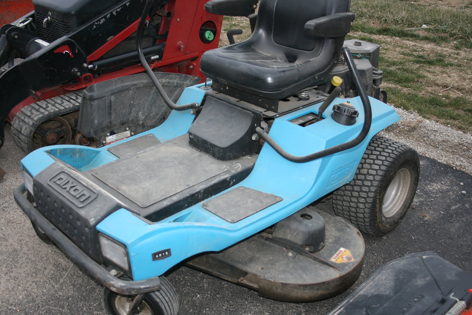Property photo 339 - AREA FARMERS & CONTRACTORS EQUIPMENT AUCTION IN WHITLEY COUNTY, INDIANA