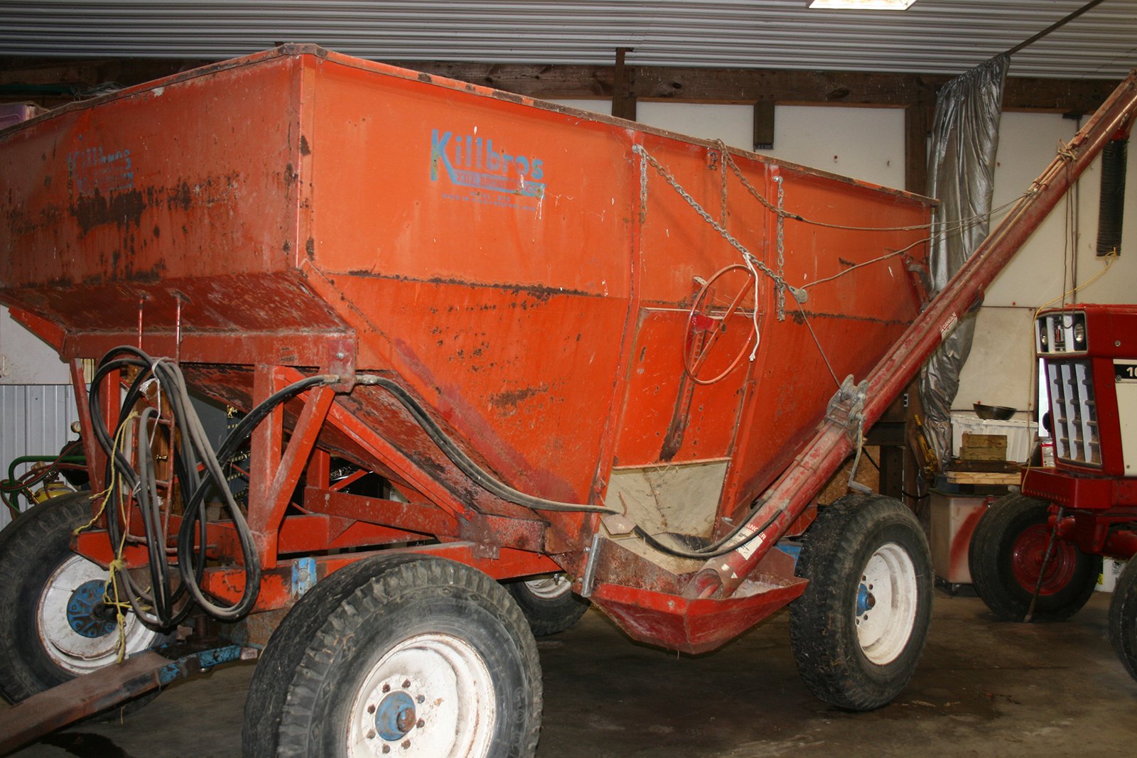 Property photo 143 - AREA FARMERS & CONTRACTORS EQUIPMENT AUCTION IN WHITLEY COUNTY, INDIANA