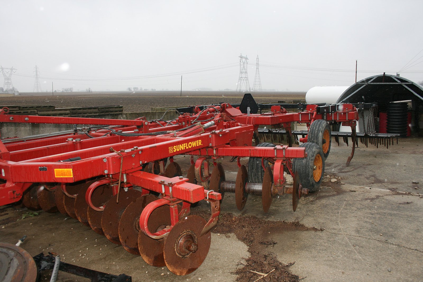 Property photo 71 - AREA FARMERS & CONTRACTORS EQUIPMENT AUCTION IN WHITLEY COUNTY, INDIANA