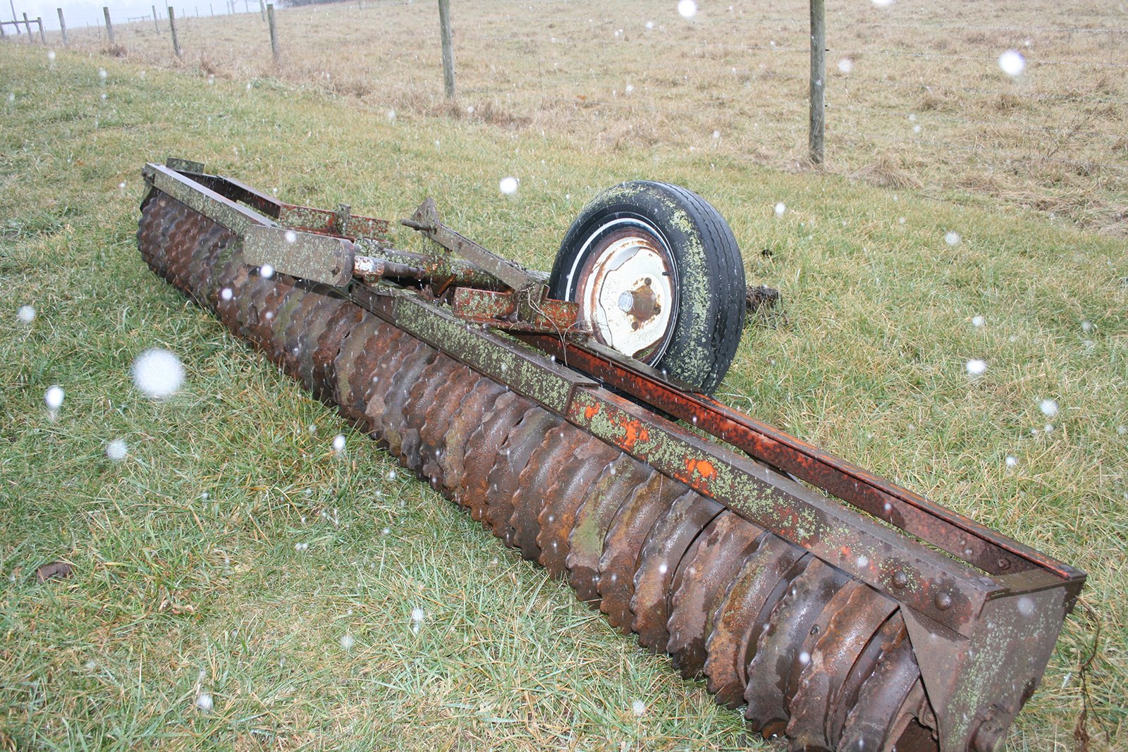 Property photo 74 - AREA FARMERS & CONTRACTORS EQUIPMENT AUCTION IN WHITLEY COUNTY, INDIANA