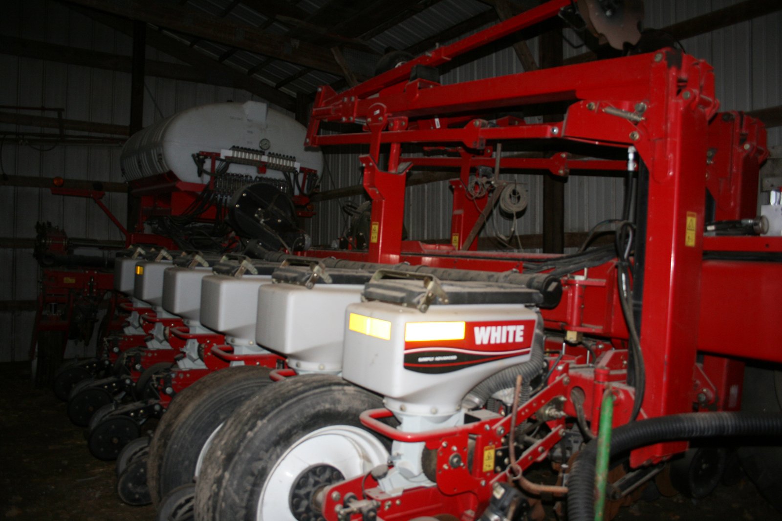 Property photo 34 - AREA FARMERS & CONTRACTORS EQUIPMENT AUCTION IN WHITLEY COUNTY, INDIANA