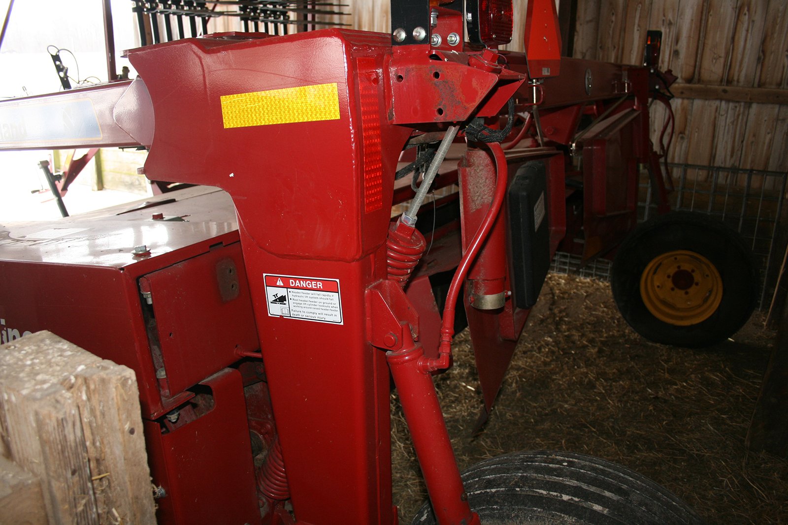 Property photo 169 - AREA FARMERS & CONTRACTORS EQUIPMENT AUCTION IN WHITLEY COUNTY, INDIANA