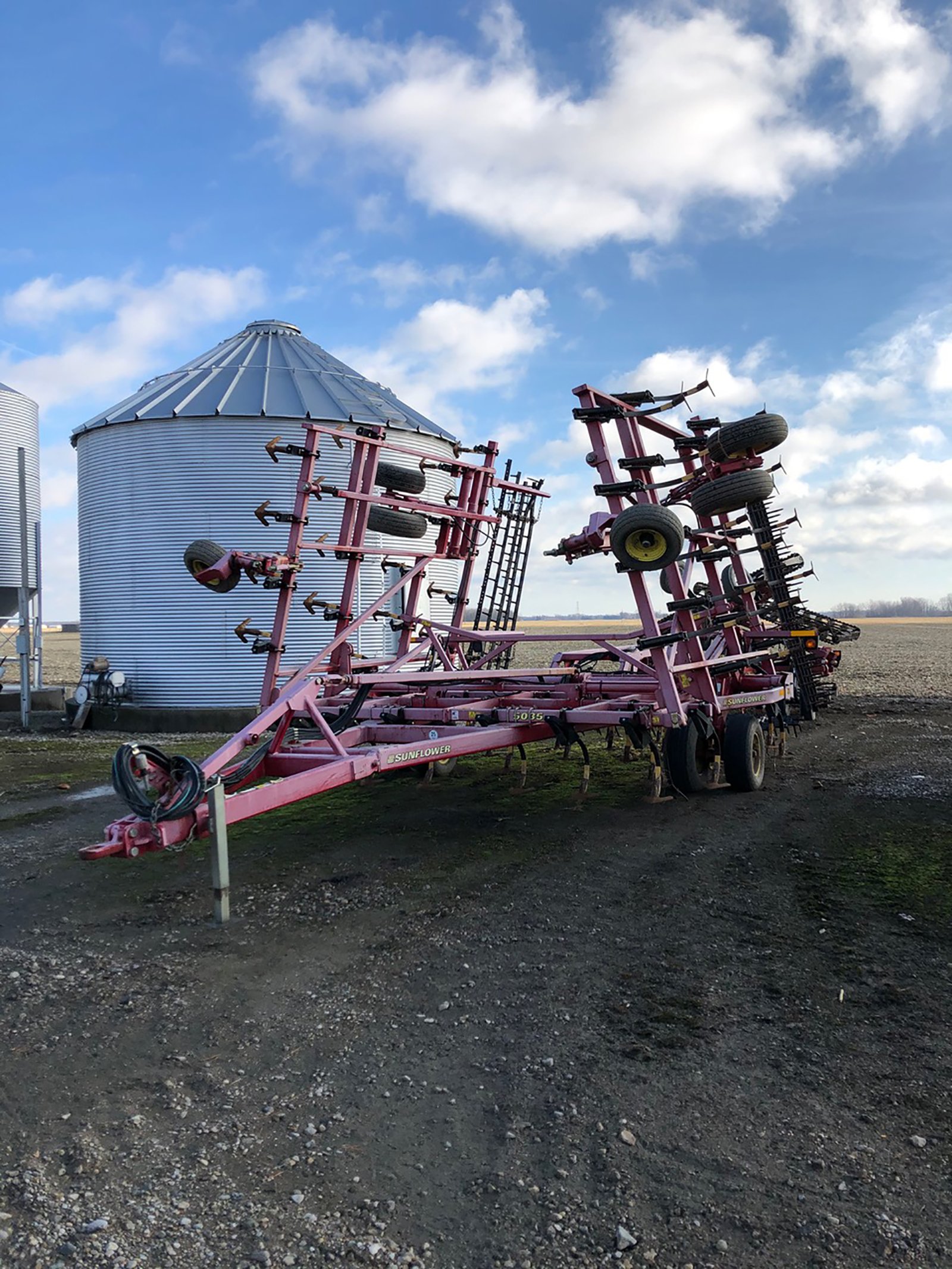 Property photo 61 - AREA FARMERS & CONTRACTORS EQUIPMENT AUCTION IN WHITLEY COUNTY, INDIANA